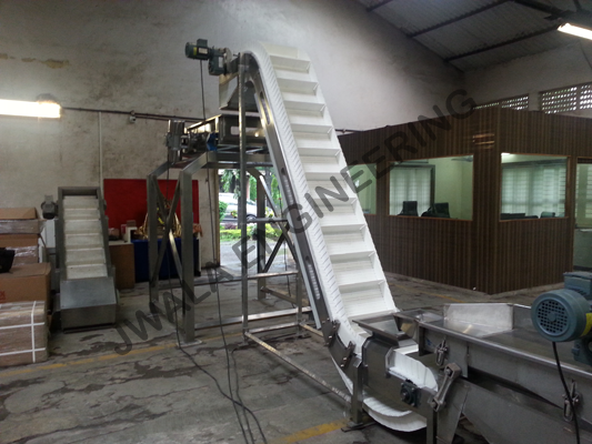 Plastic Modular Conveyor Belt Machine